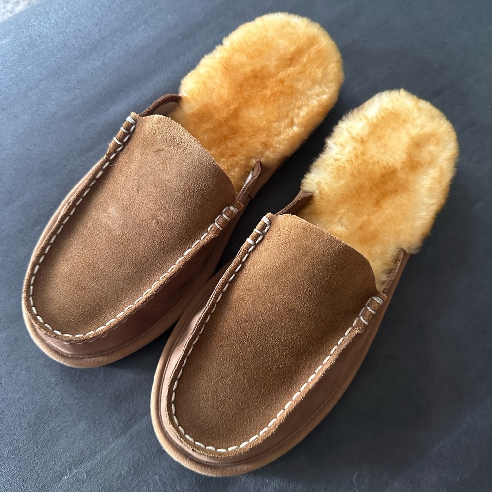 L.L. Bean women’s slippers
